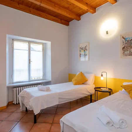 Silent Flat Between Duomo And Navigli *