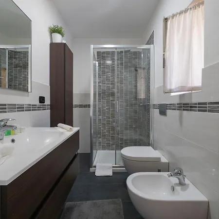 Silent Flat Between Duomo And Navigli Апартаменты Милан