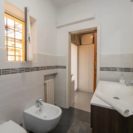 Silent Flat Between Duomo And Navigli 밀라노