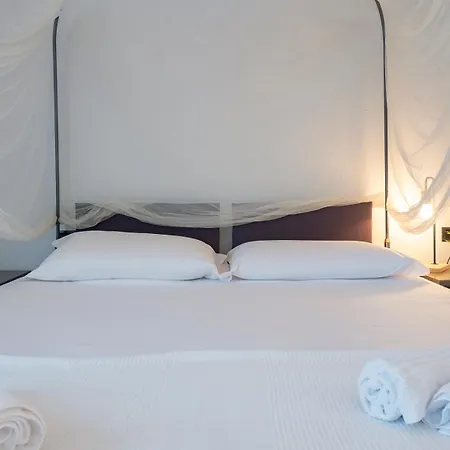 Silent Flat Between Duomo And Navigli 밀라노