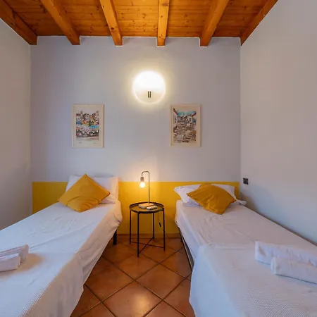 Silent Flat Between Duomo And Navigli