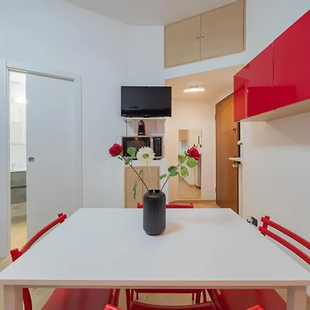 Romantica, Metro A 20m, Duomo E A 10 Min, Isola *