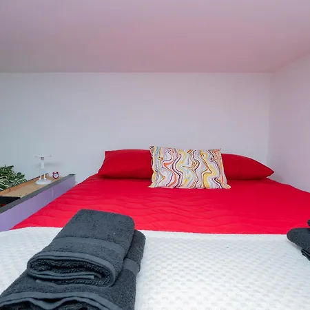 Apartment Romantica, Duomo E A 10 Min, Isola, Wi-fi, Aria Condizionata *