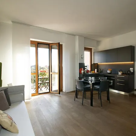Apartament La Terrazza Vista Duomo, Piscina E Campi Da Tennis *