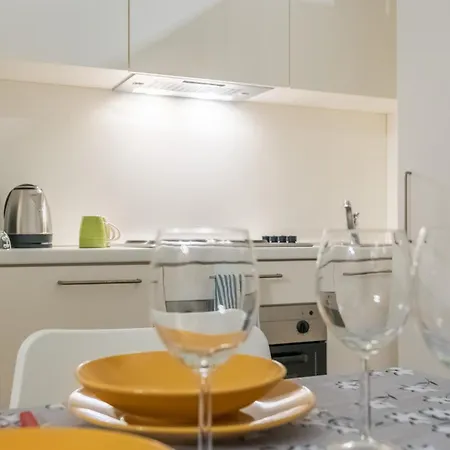 Ap4 Nel Cuore Di 밀라노