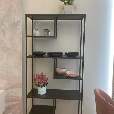 Imperia 11 * Milan