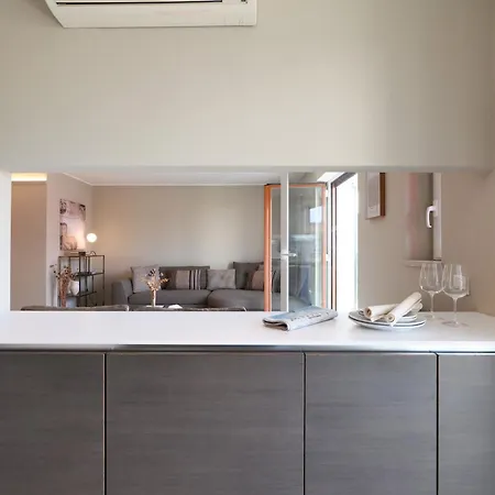 Elegante E Silenzioso Nel Cuore Di