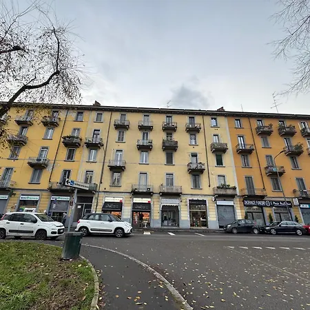 Navigli Metro4-tram2-naviglio Grande * Μιλάνο