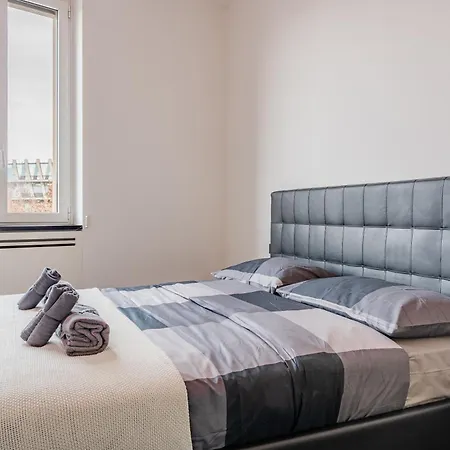 Exclusive Led House Corso ميلان