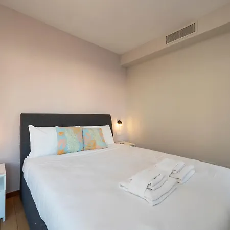 Elegante E Luminoso Con Box Auto A Pochi Passi Da Metropolitana M4 Apartamento *