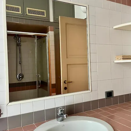 Bright Apartman Milánó