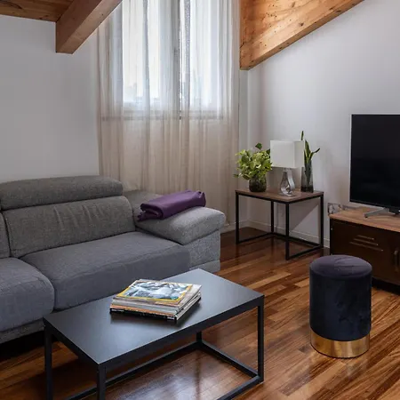 Spazioso Loft In Bicocca شقة ميلان