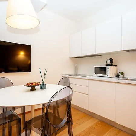 Corso Collection, Design