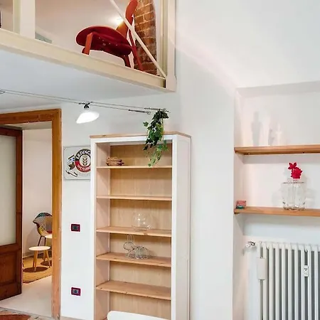 Urban Loft - Porta Romana Διαμέρισμα *