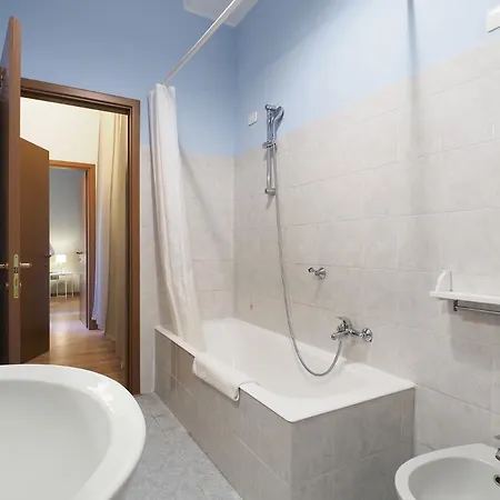 Silent & Charming In Lovely Conca Del Naviglio Apartment