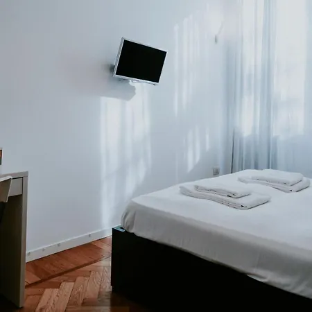 Superstudio 2 Bedrooms Heart Of ميلان