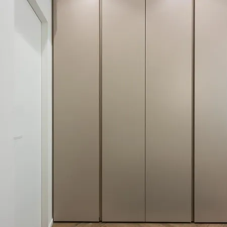 Apartament White House Con Posti Auto Mediolan