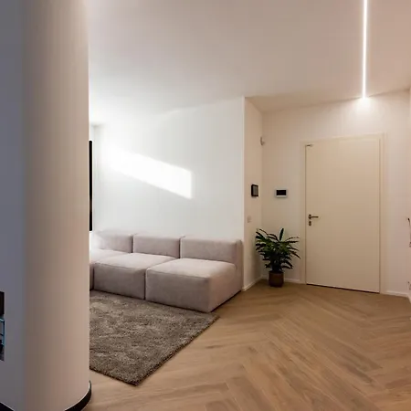 White House Con Posti Auto 밀라노