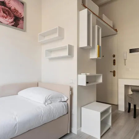 Tranquillo E Raffinato Monolocale Vicino Ptromana *