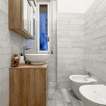 Trilocale Ampio E Luminoso, A 150m Dalla Metro Apartman *