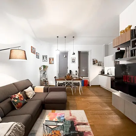 Trilocale Ampio E Luminoso, A 150m Dalla Metro * Milánó