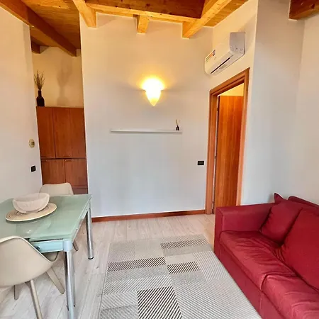 Moderno Con Design Caldo E Accogliente, Con Parcheggio Gratuito E Balcone Privato, Vicino A Fiere, Eventi E Concerti * Milano