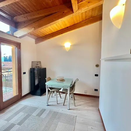 Moderno Con Design Caldo E Accogliente, Con Parcheggio Gratuito E Balcone Privato, Vicino A Fiere, Eventi E Concerti Appartamento Milano