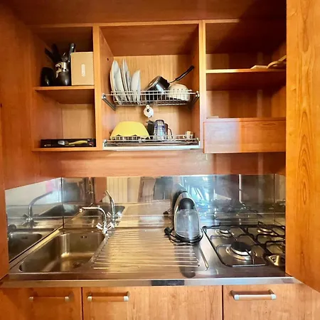 Moderno Con Design Caldo E Accogliente, Con Parcheggio Gratuito E Balcone Privato, Vicino A Fiere, Eventi E Concerti * Milano
