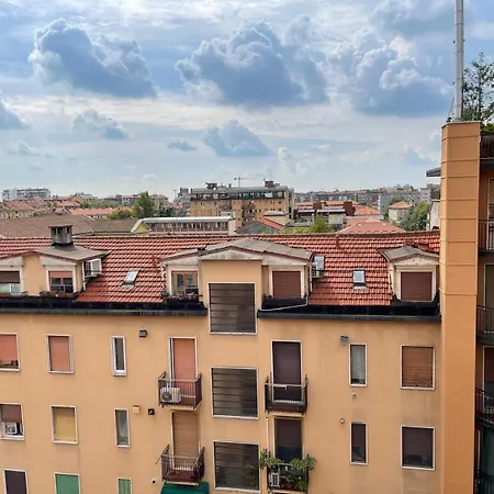 Апартаменты Bright Flat - Fashion & Design District