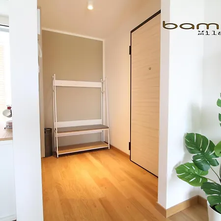 Bamboo Rutilia ميلان