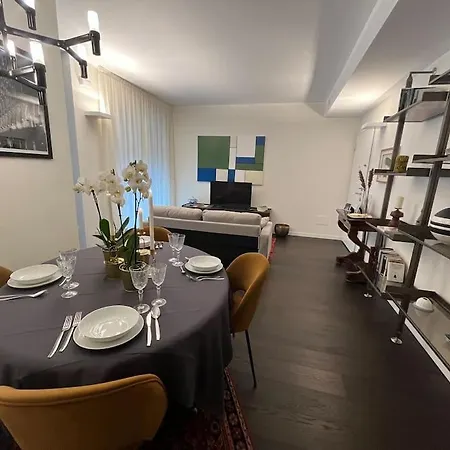 Luxury Close To Citylife, Metro & Dining Milão