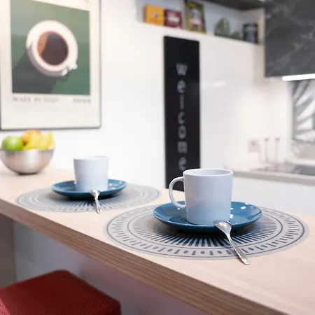 3-bedroom Design House San Babila-tricolore-m4 公寓