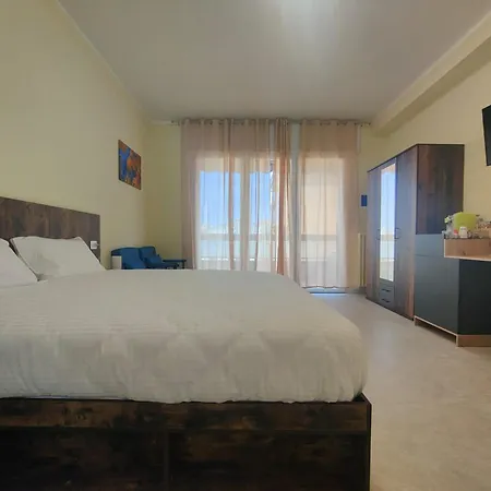 Urban Bed & Breakfast 4*