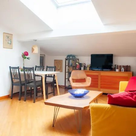 Quite And Lovely Attic - Paolo Sarpi 8 - Location Apartment *