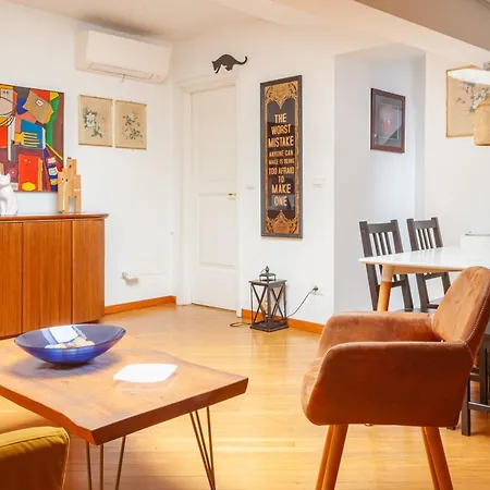 Quite And Lovely Attic - Paolo Sarpi 8 - Location Apartment