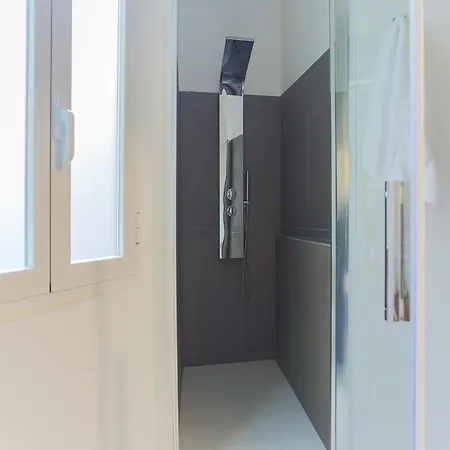 The Rent - Bright One Bedroom With Balcony In Moscova Appartamento *