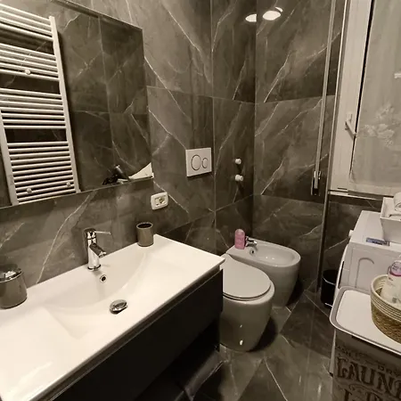 Casa Rosy Milano, Bovisa Politecnico, Dergano Metropolitana, Niguarda, Bicocca * מילאנו