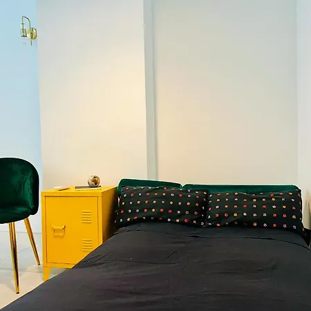 Flats And Modern In Navigli Apartment Milan