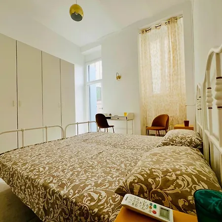 Flats And Modern In Navigli *