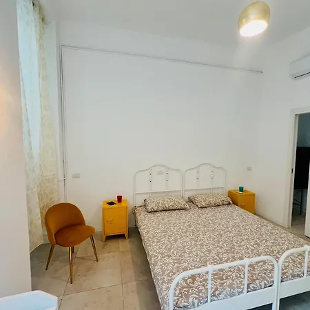 Flats And Modern In Navigli *