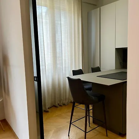 Luxury Gold * Milano