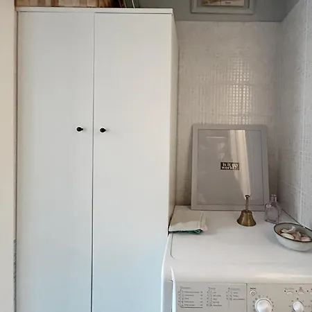 Apartment A House - Cozy At Noce District Milan