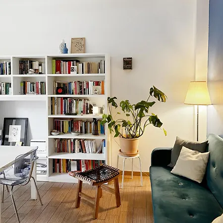 A House - Cozy At Noce District Apartment *