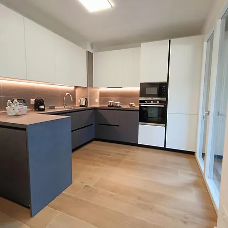 Yr - Bicocca * Милан