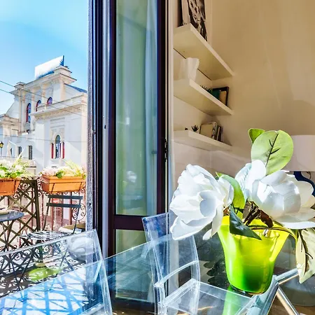 Life - Duomo With Terrace Apartment *