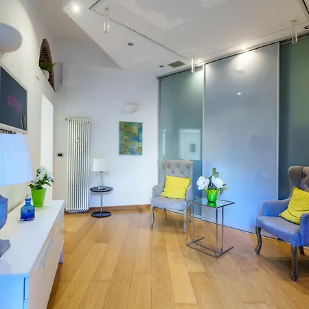 Life - Duomo With Terrace Apartment Milan