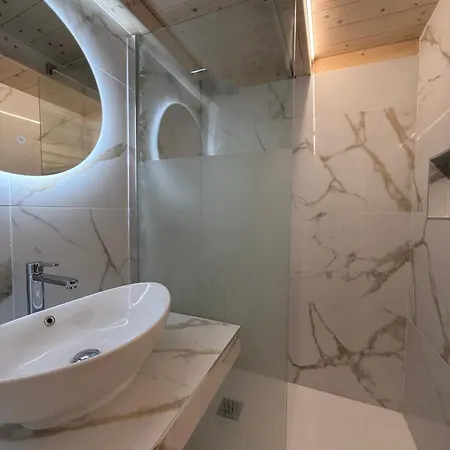 Comecasa Incantevole Loft Near Bocconi Apartment
