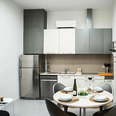 Modern * Milan