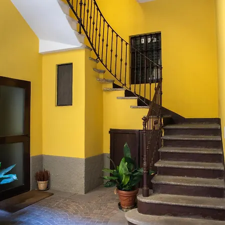 Modern Apartment *