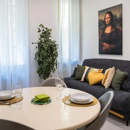 Modern Apartment Milan